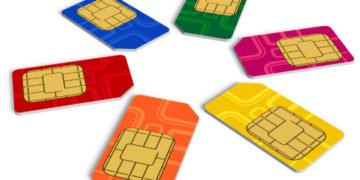 SIM MIỄN PHÍ PHÁT TẠI CÁC GA: RƯỚC HỌA VÀO THÂN